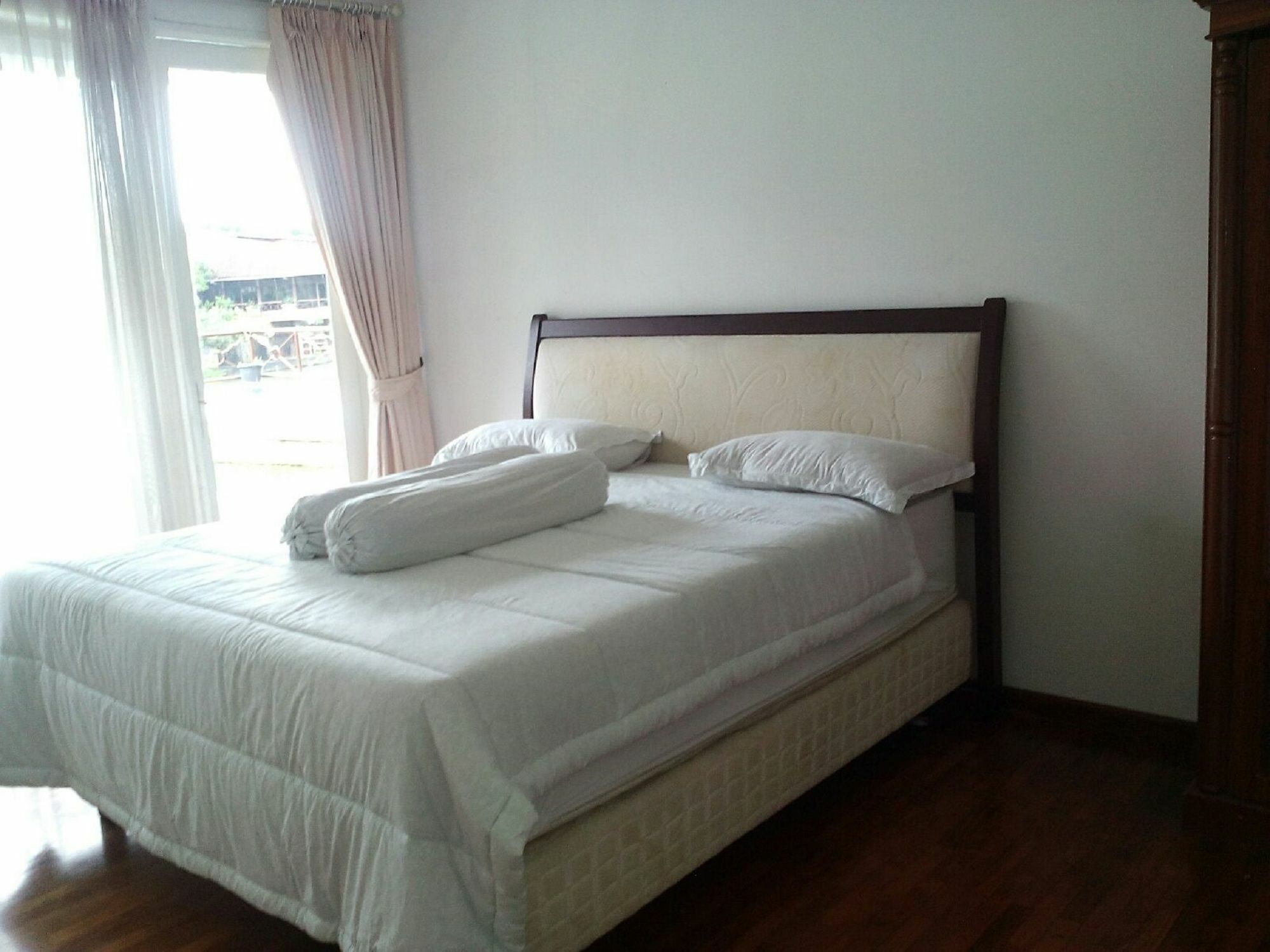 Villa Bukit Danau Cipanas  Dış mekan fotoğraf