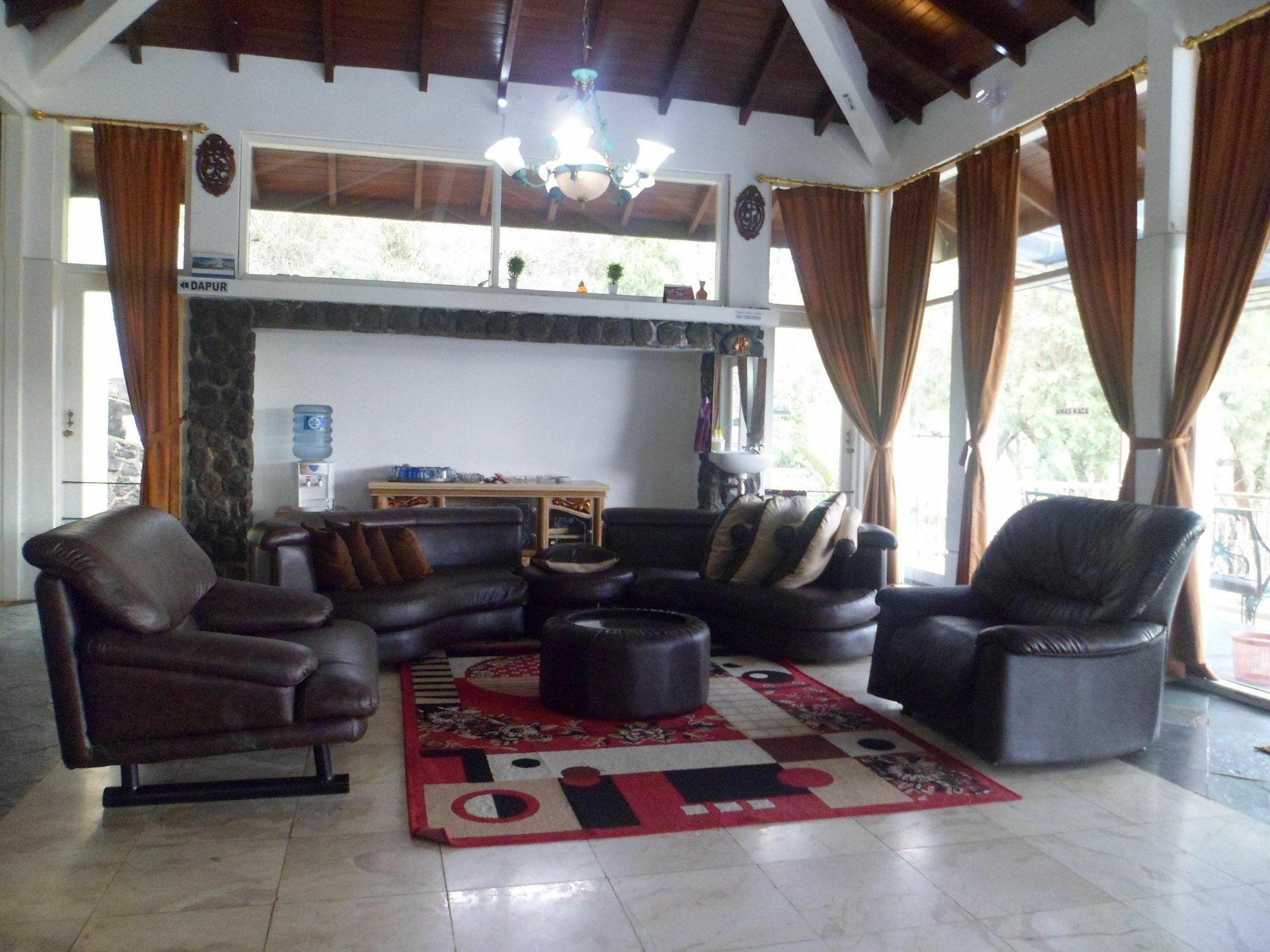 Villa Bukit Danau Cipanas  Dış mekan fotoğraf