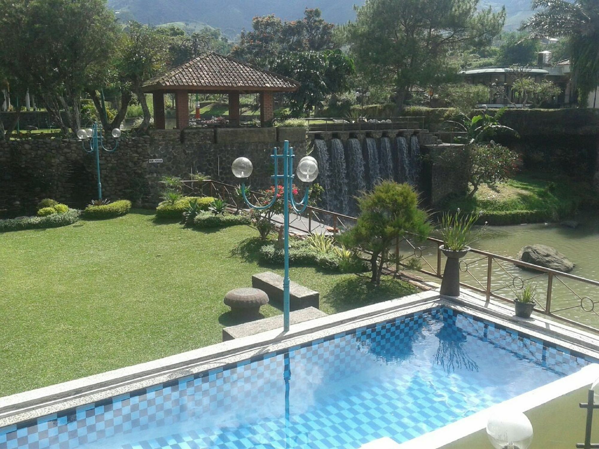 Villa Bukit Danau Cipanas  Dış mekan fotoğraf