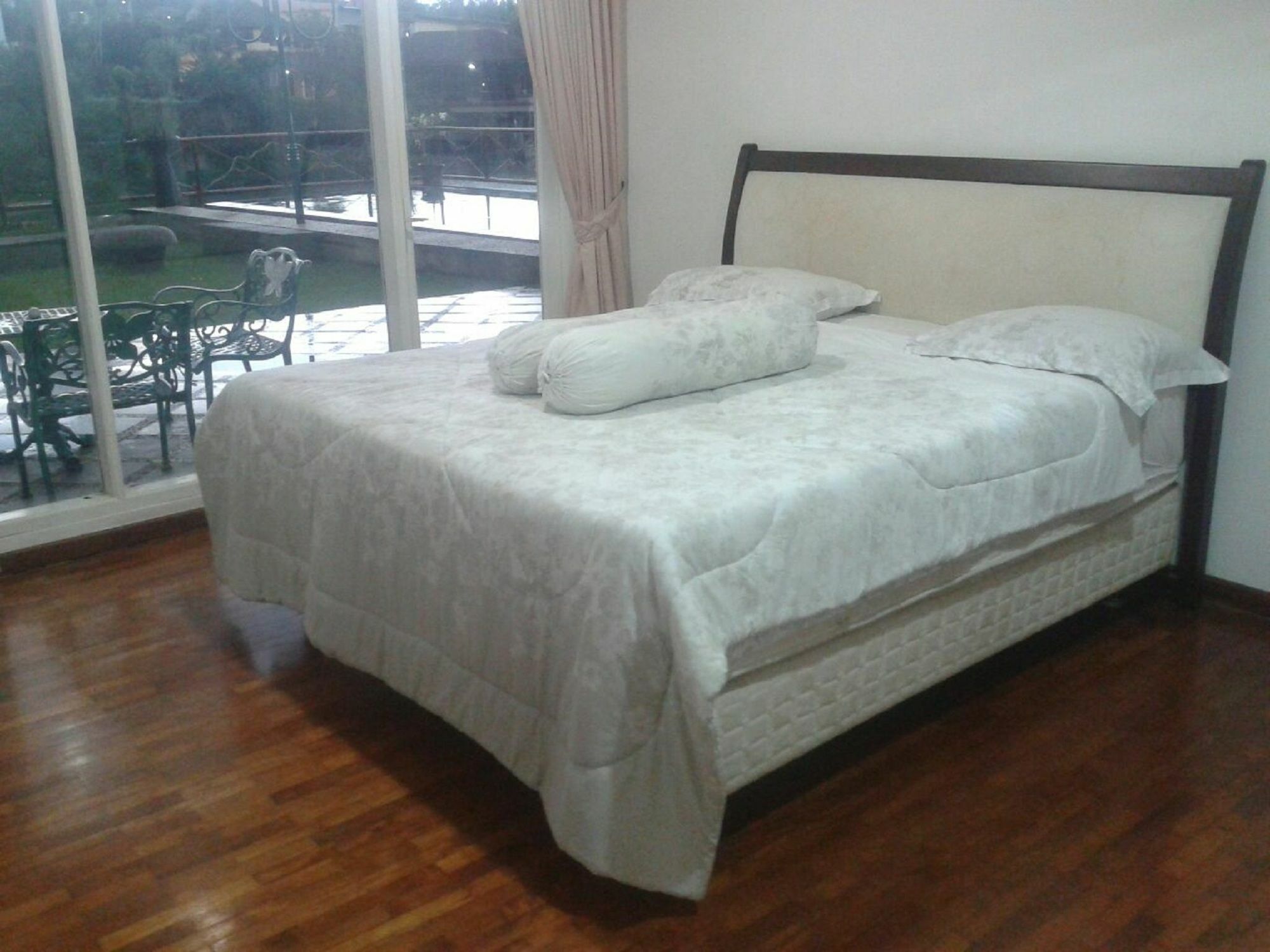 Villa Bukit Danau Cipanas  Dış mekan fotoğraf