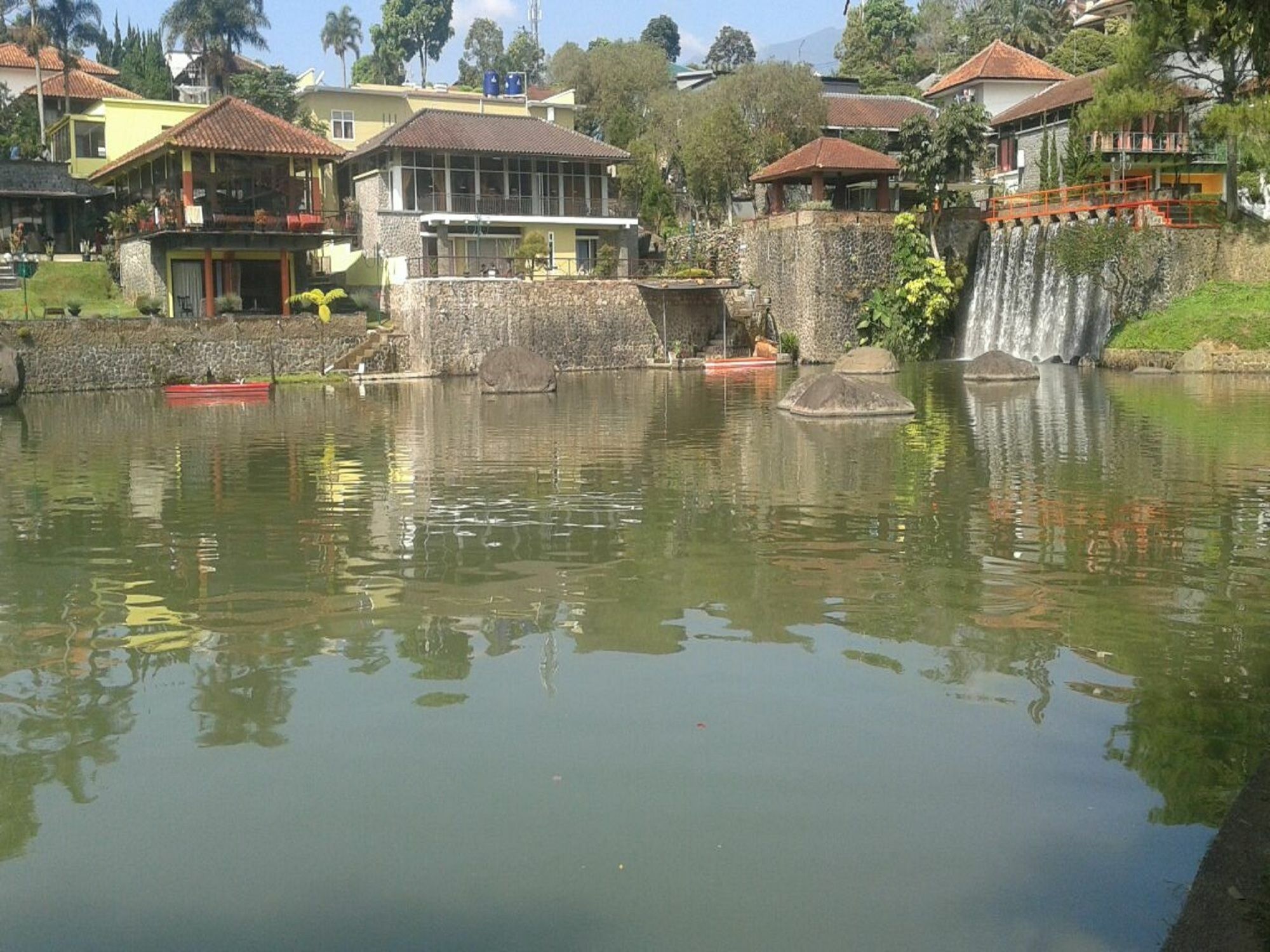 Villa Bukit Danau Cipanas  Dış mekan fotoğraf